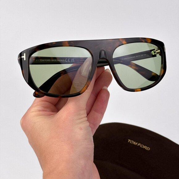 Tom Ford EDWARD-02 Sunglasses – Havana Green Photochromic | Model FT1002/S 52N - Picture 1 of 9